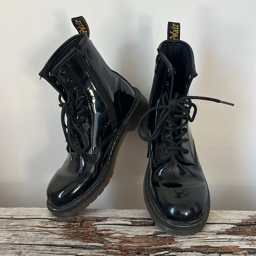 Dr. Martens Black Patent Leather Boots US L 6 / EU 37
